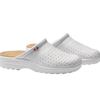 PANDA ZUMA - klompe bijele od kože, perforacija na gornjištu radi bolje ventilacije. Đon PU, lagan i udoban za nošenje, sa apsorberom energije u oblasti pete, odlična protivklizna svojstva, otporan na ulja, naftu i kiseline. EN347 (veličine 36-47)